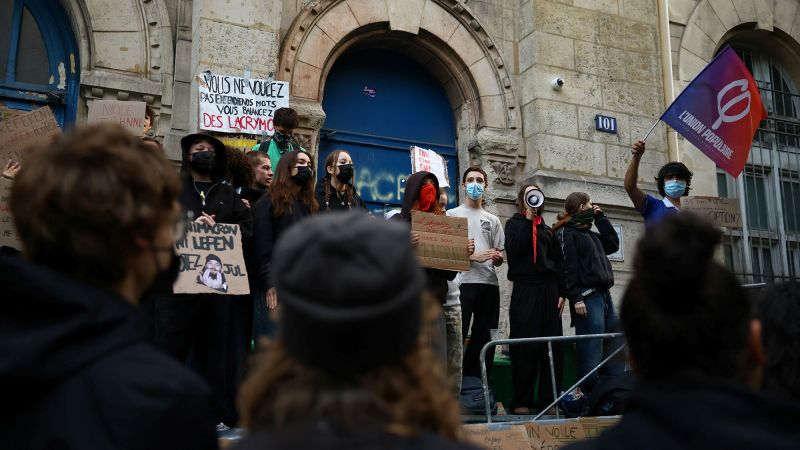 2026-10-02t065843z-50897125-rc2uunawvw52-rtrmadp-3-france-protest