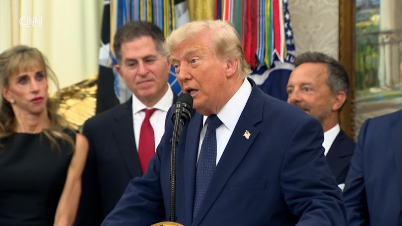 22781129-trump-red-card-16x9-00-02-10-03-still001